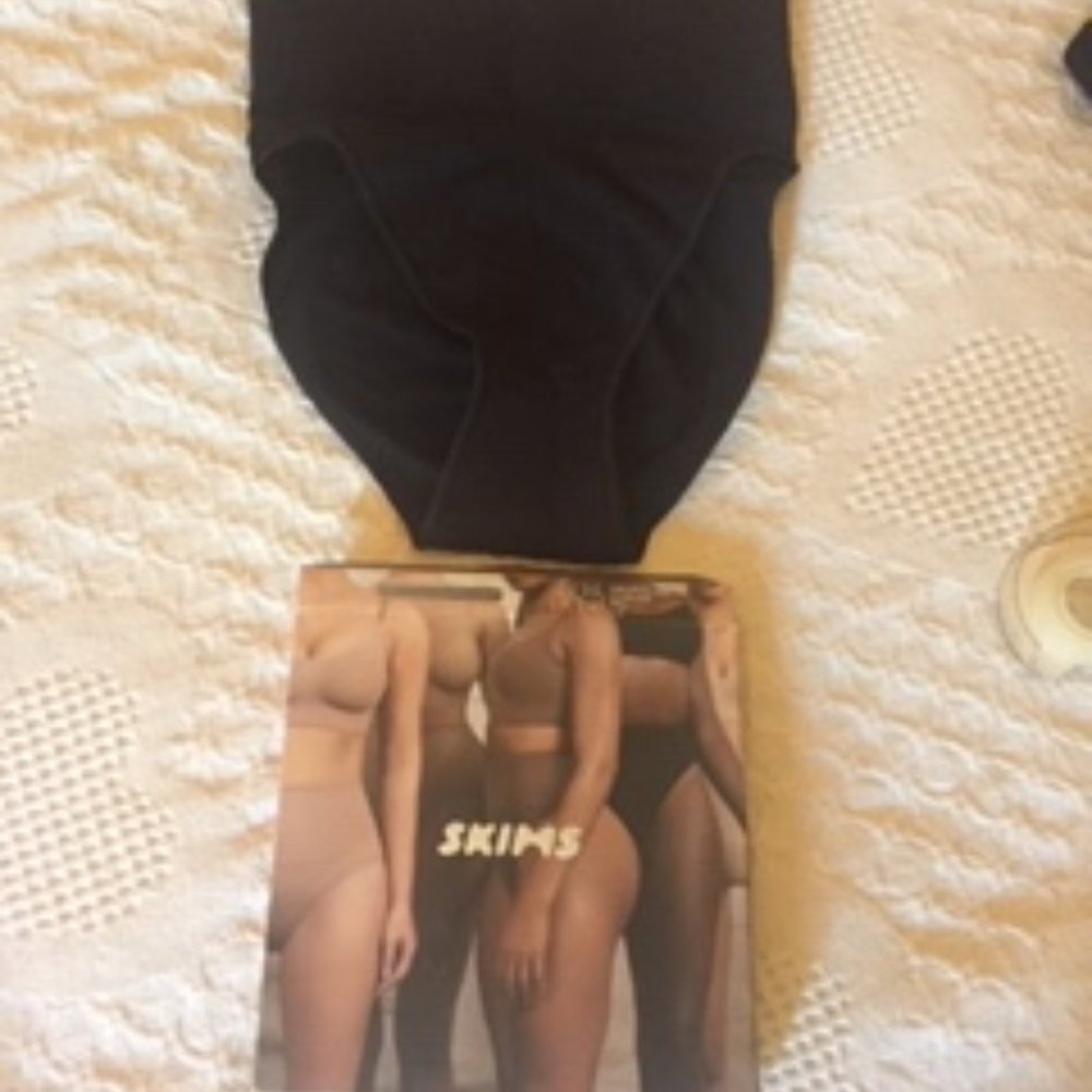 Skims Core Control Brief L/XL Black